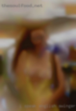 I speak english swinger hot pussy and french.